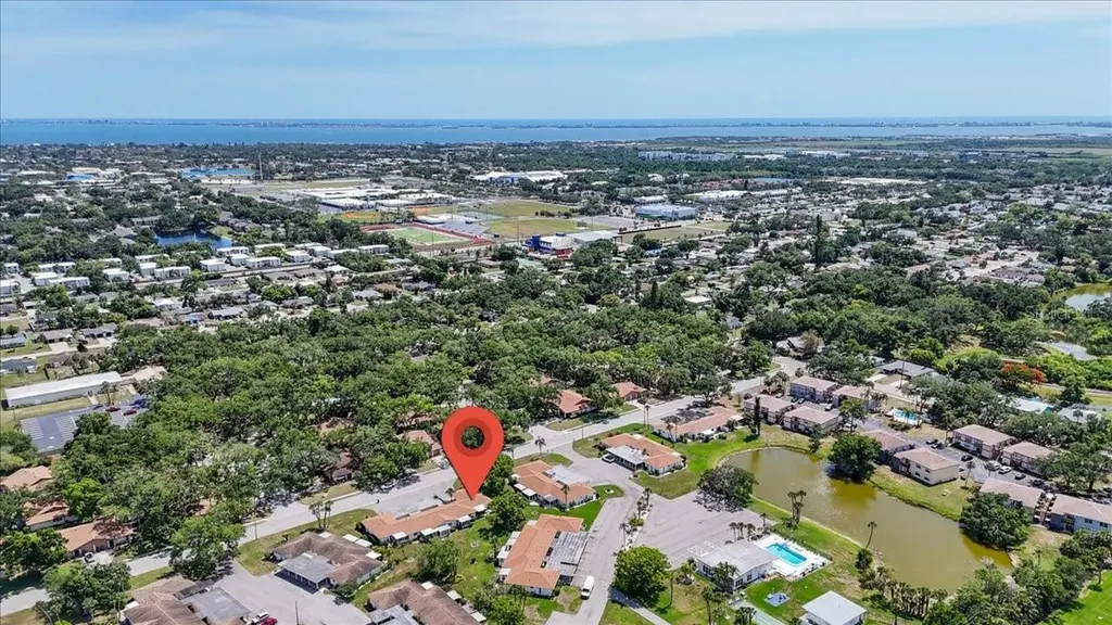 2719 51st Avenue W Bradenton FL 34207
