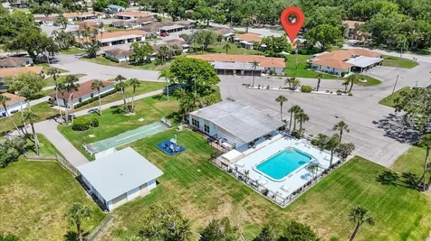 2719 51st Avenue W Bradenton FL 34207