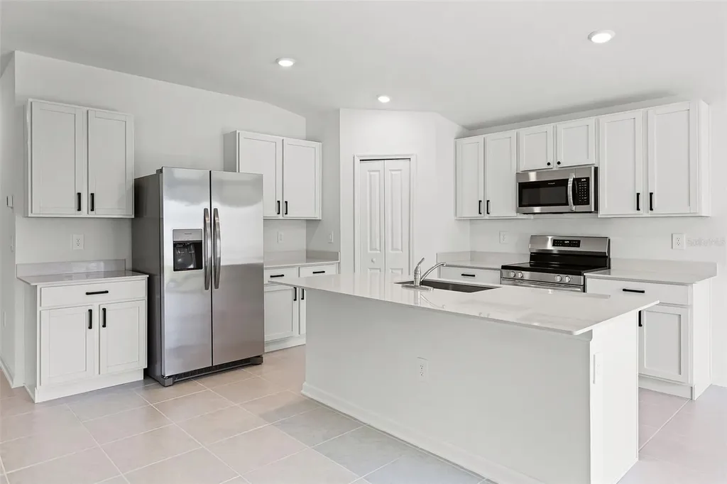 1993 Sarah Street Winter Haven FL 33884