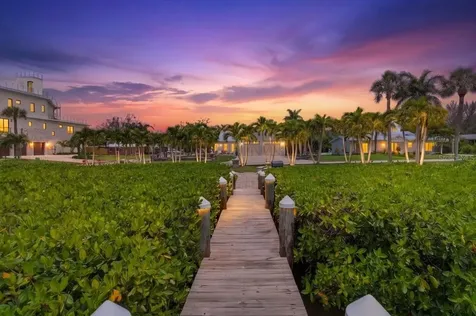 216 Sunrise Drive Nokomis FL 34275