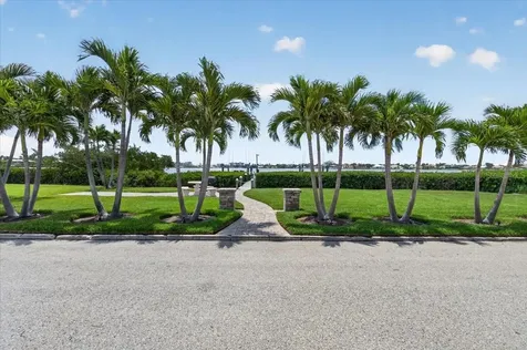 216 Sunrise Drive Nokomis FL 34275