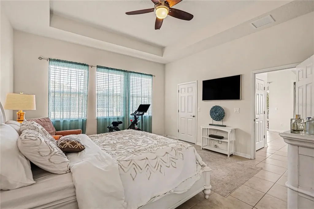 204 Shell Creek Court Apollo Beach FL 33572