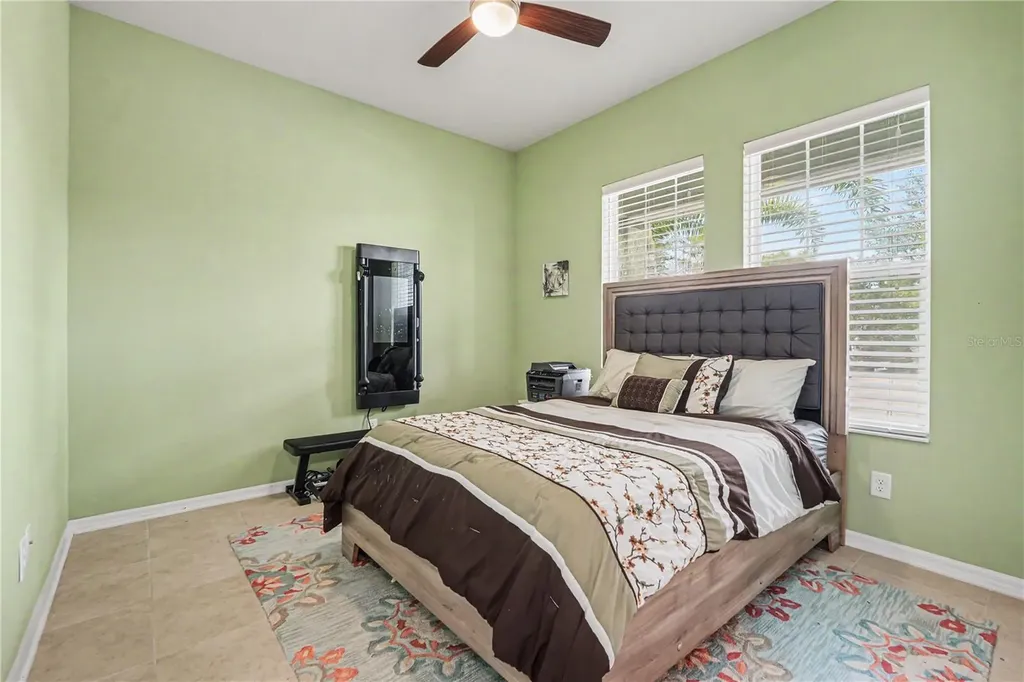 204 Shell Creek Court Apollo Beach FL 33572