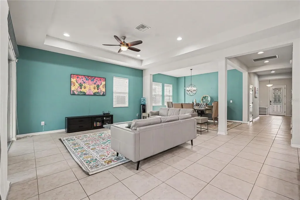 204 Shell Creek Court Apollo Beach FL 33572