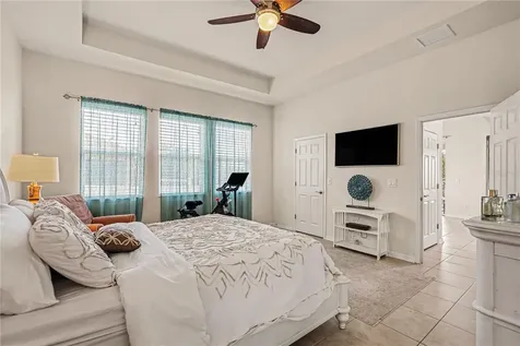 204 Shell Creek Court Apollo Beach FL 33572