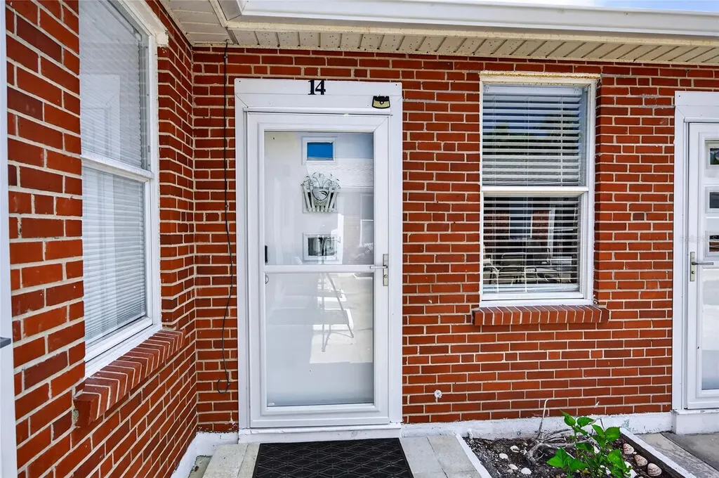 908 Villas Drive Venice FL 34285