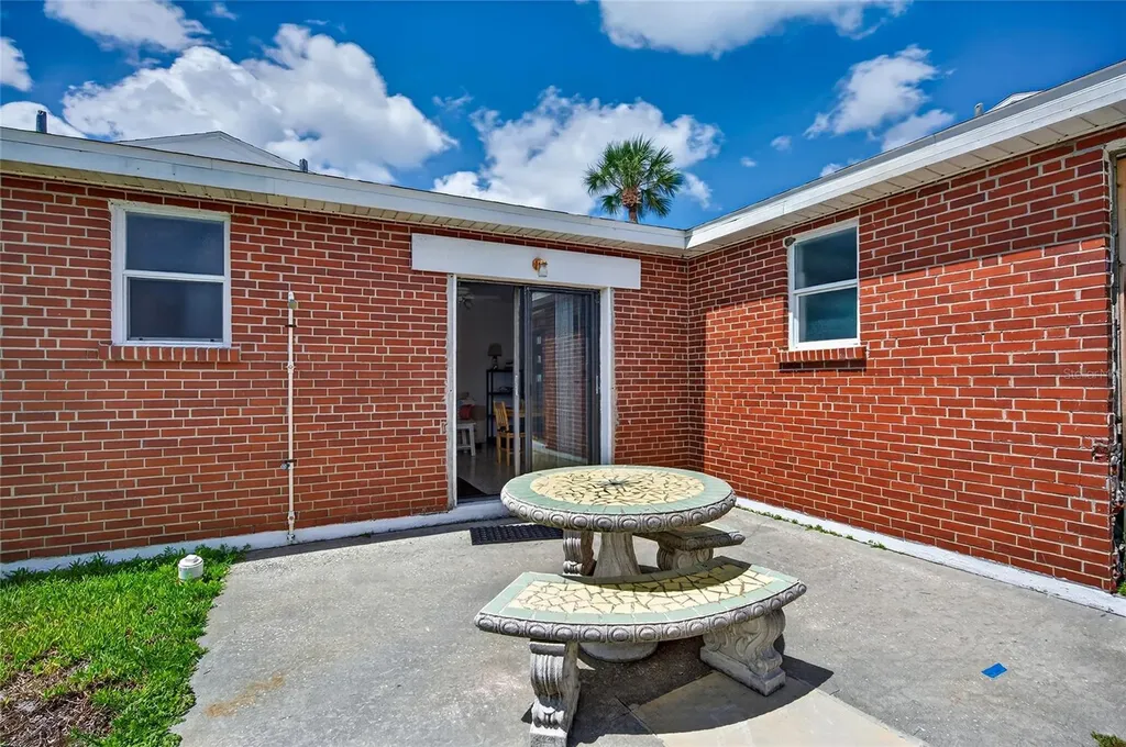 908 Villas Drive Venice FL 34285