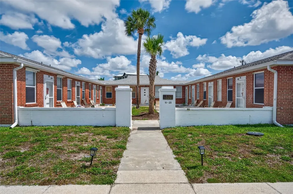 908 Villas Drive Venice FL 34285