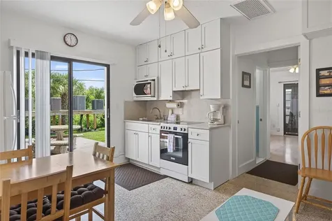 908 Villas Drive Venice FL 34285