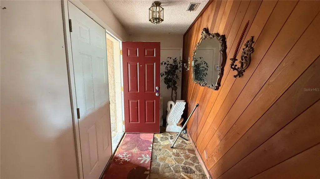 1406 Meadow Drive NE Winter Haven FL 33881