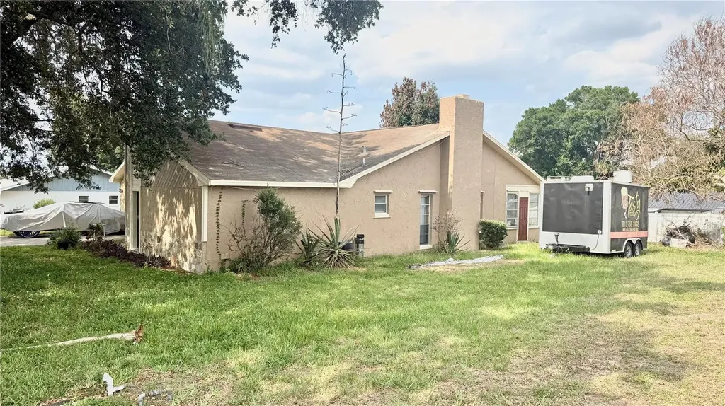 1406 Meadow Drive NE Winter Haven FL 33881