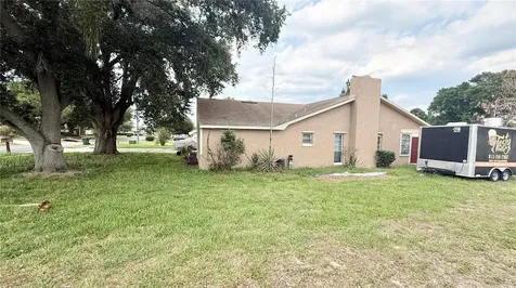1406 Meadow Drive NE Winter Haven FL 33881