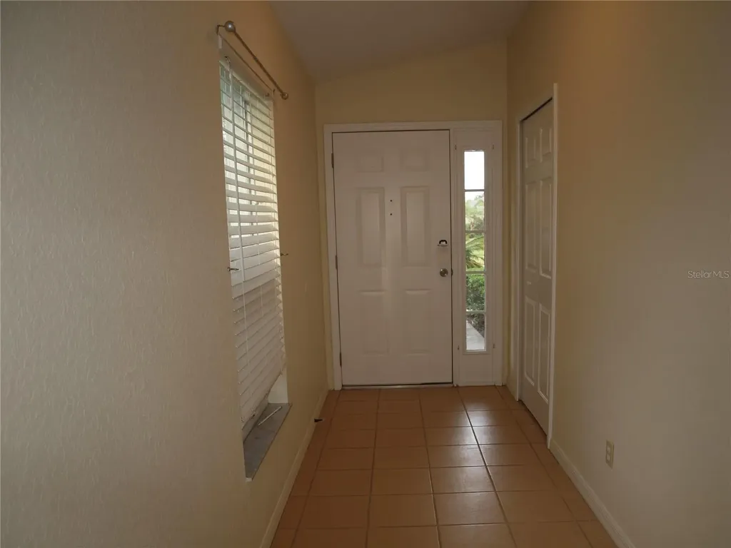 11536 11536 Crestlake Village Drive Riverview FL 33569