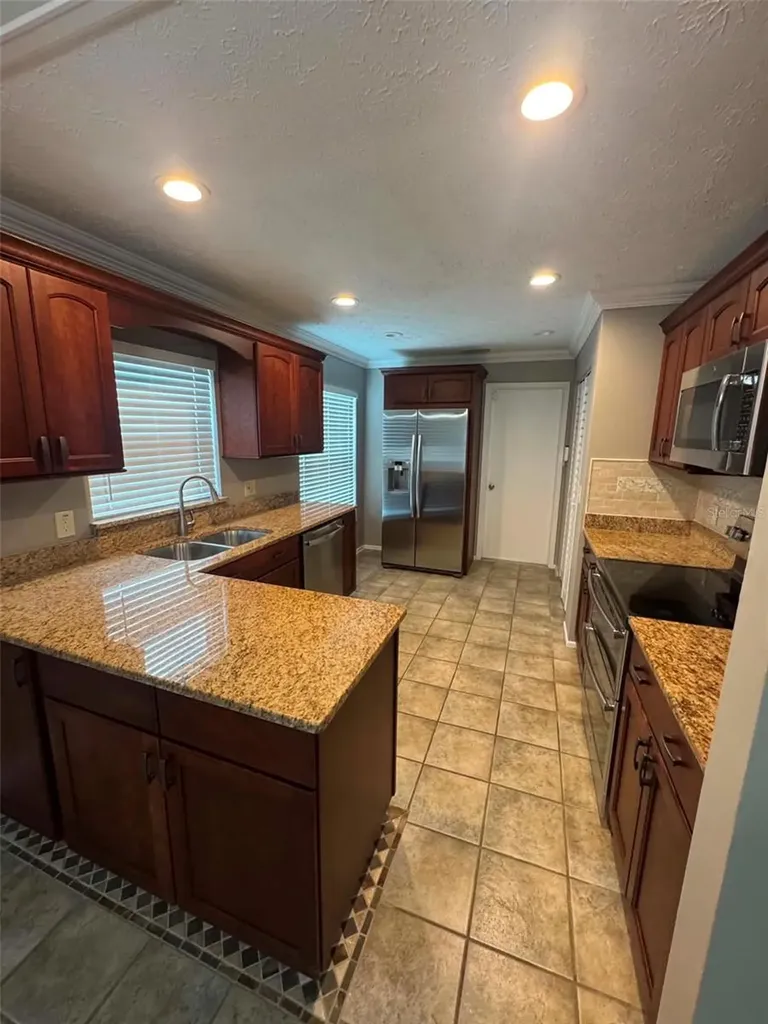 6711 S Sheridan Road Tampa FL 33611