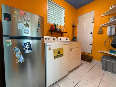 120 Calle 16 Vieques PR 00765