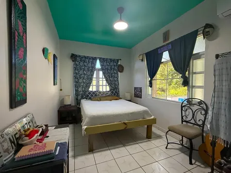 120 Calle 16 Vieques PR 00765