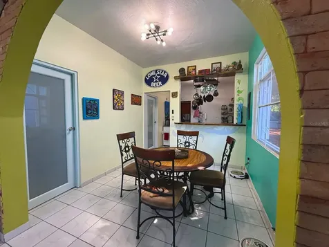 120 Calle 16 Vieques PR 00765