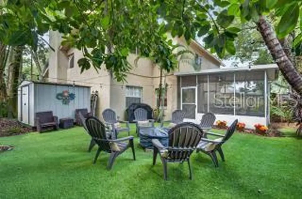 1311 W Carissa Court Tampa FL 33604