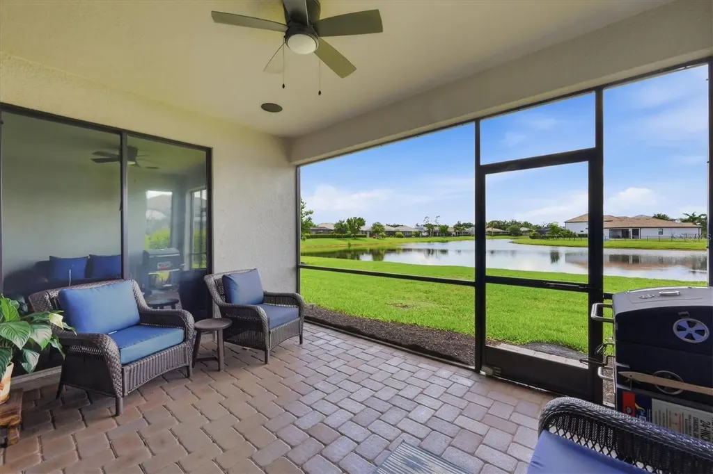 538 Fire Bush Court Bradenton FL 34212