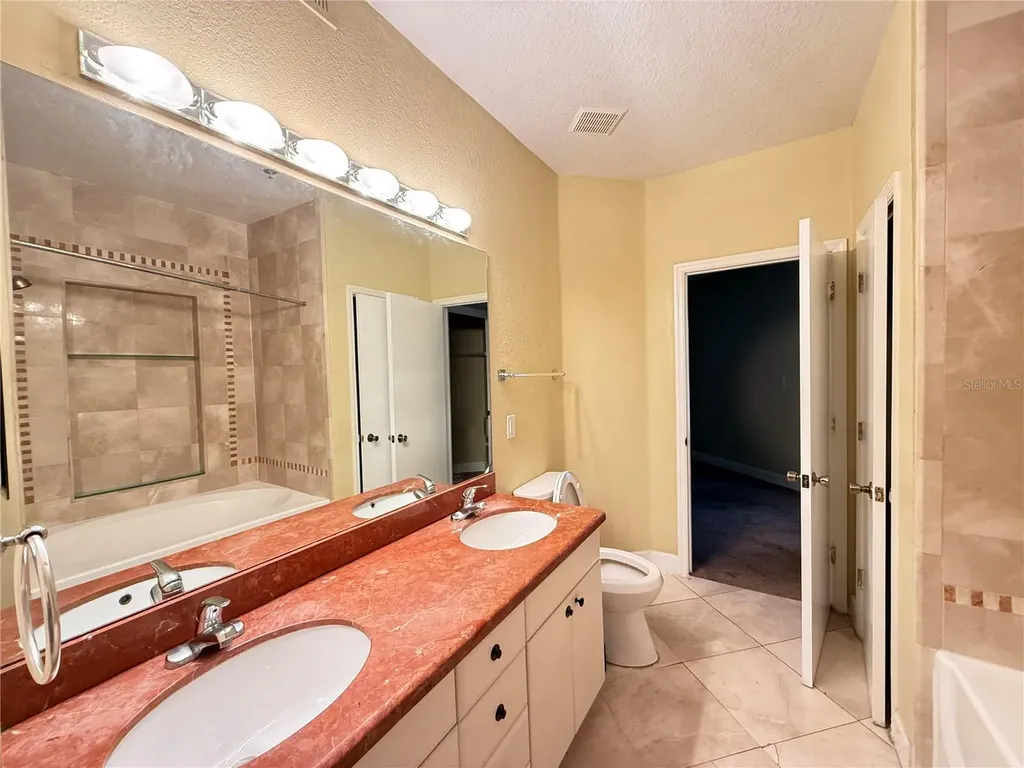 13212 Arbor Isle Drive Tampa FL 33637