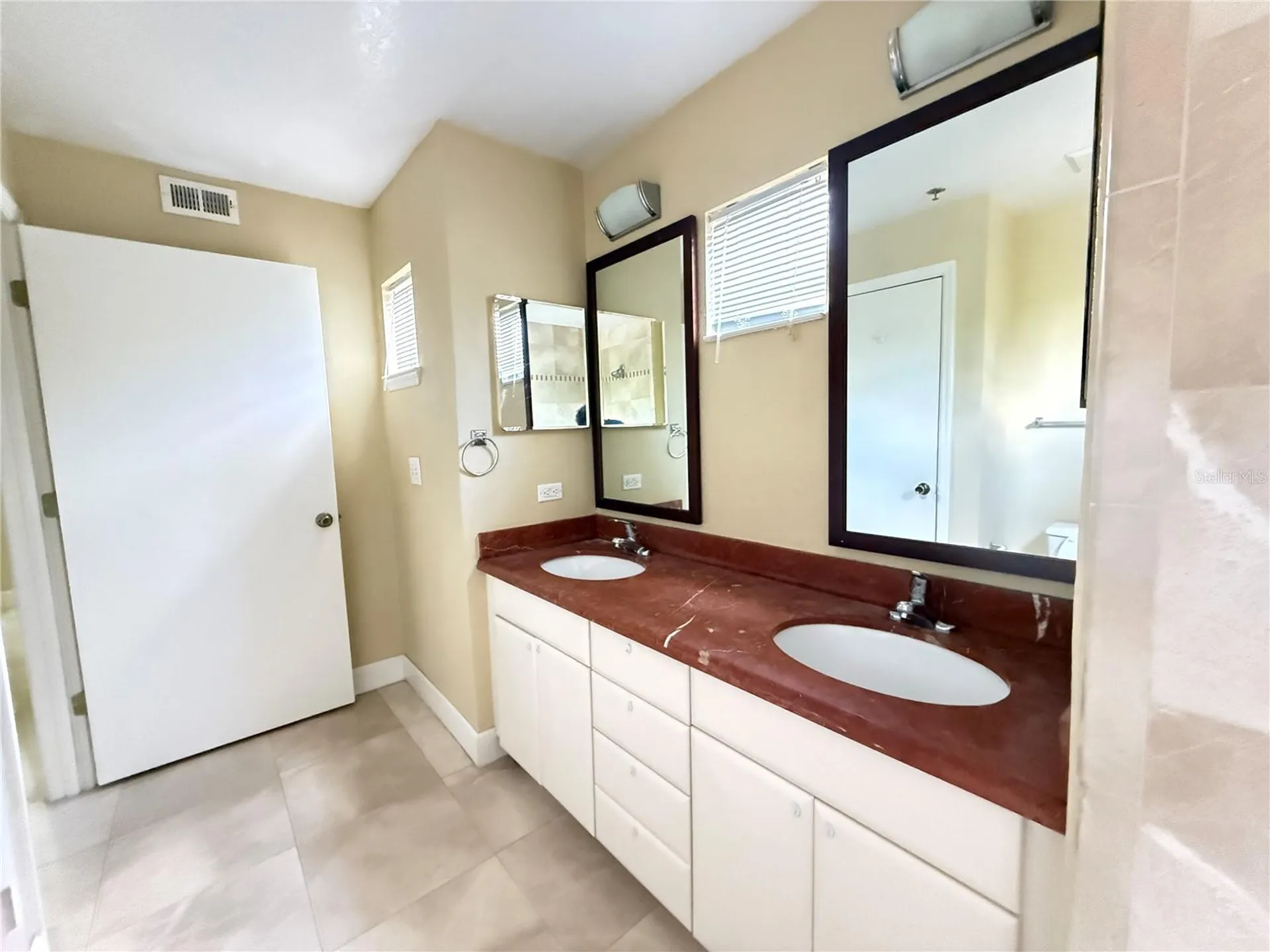 13212 Arbor Isle Drive Tampa FL 33637