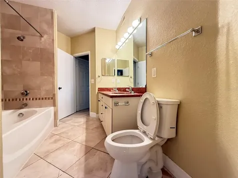 13212 Arbor Isle Drive Tampa FL 33637