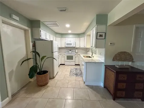 275 S 4th Street Cocoa Beach FL 32931