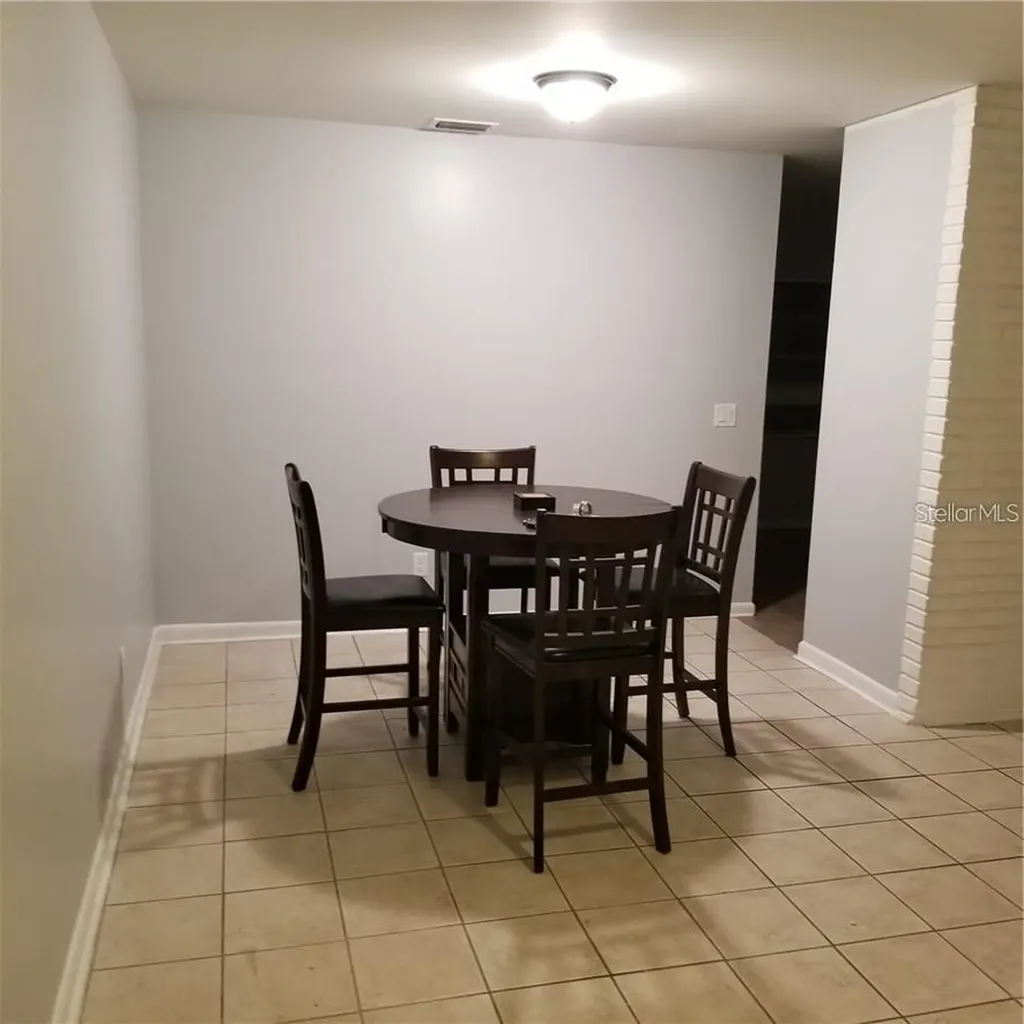 6717 Mornay Tampa FL 33615