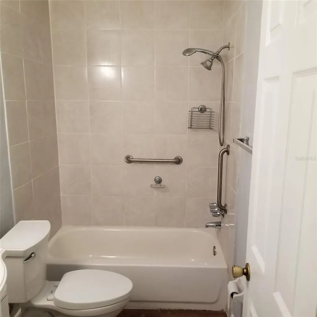 6717 Mornay Tampa FL 33615