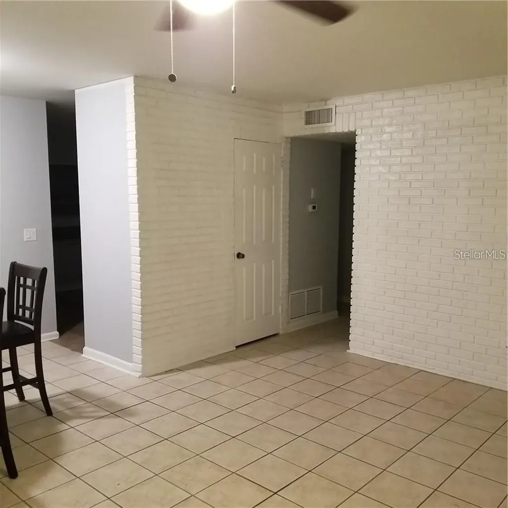6717 Mornay Tampa FL 33615
