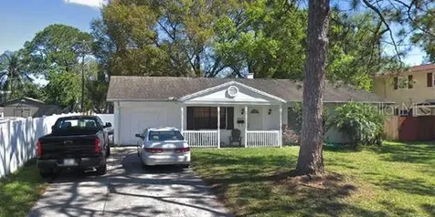 6717 Mornay Tampa FL 33615