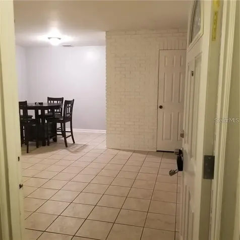 6717 Mornay Tampa FL 33615