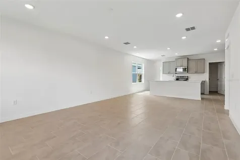 1357 June Lake Loop Haines City FL 33844
