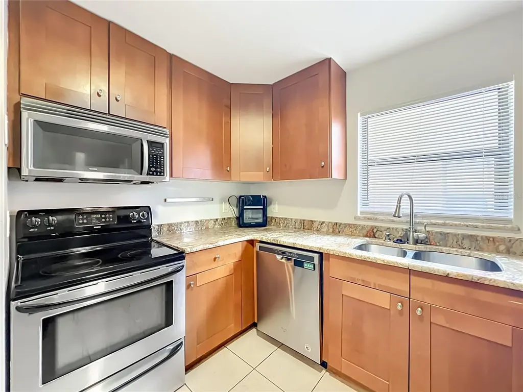 1050 Abell Circle Oviedo FL 32765