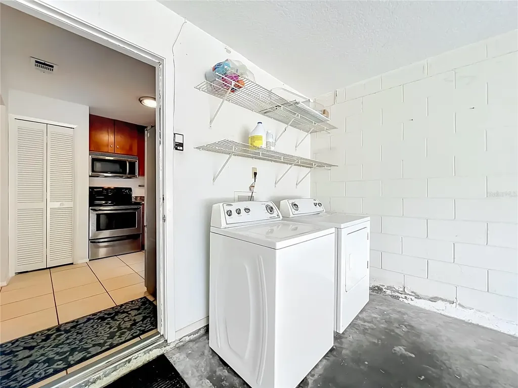 1050 Abell Circle Oviedo FL 32765