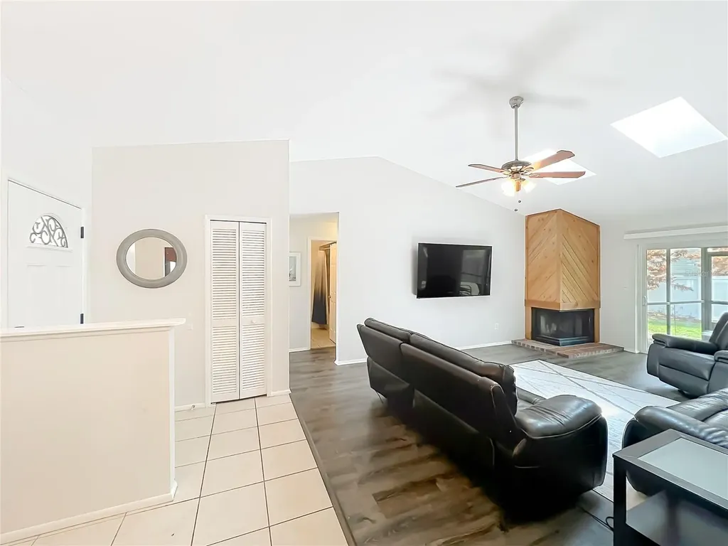 1050 Abell Circle Oviedo FL 32765