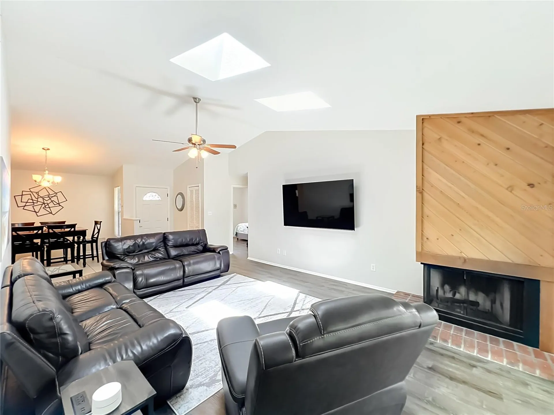 1050 Abell Circle Oviedo FL 32765