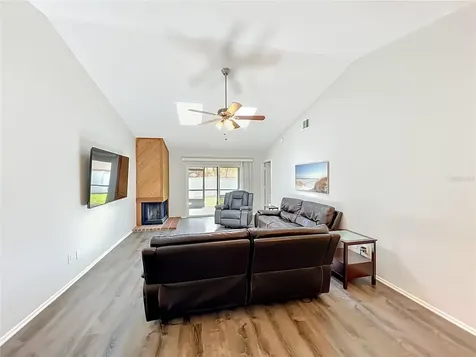 1050 Abell Circle Oviedo FL 32765