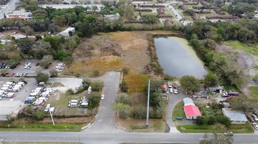 187 N Mission Road Orlando FL 32811