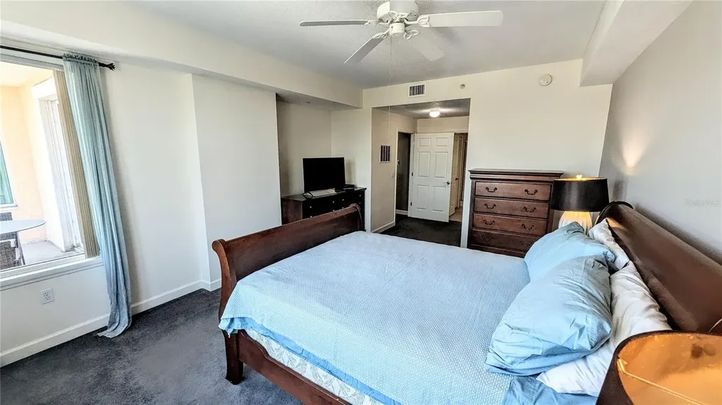 750 N Tamiami Trail Sarasota FL 34236
