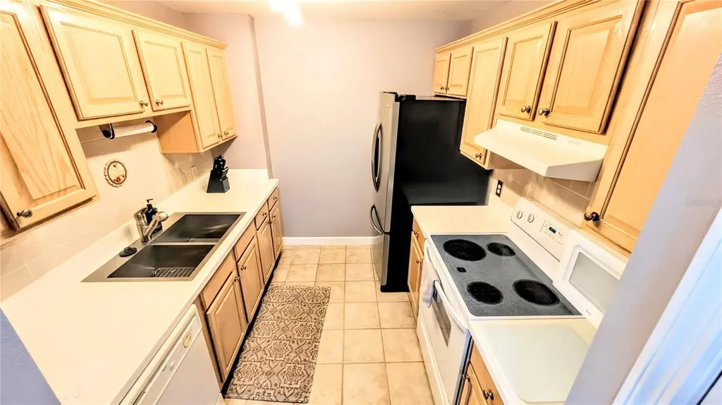 750 N Tamiami Trail Sarasota FL 34236