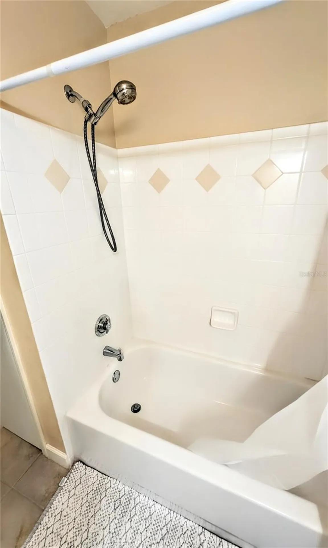 750 N Tamiami Trail Sarasota FL 34236