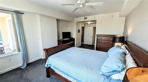 750 N Tamiami Trail Sarasota FL 34236