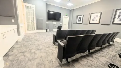 750 N Tamiami Trail Sarasota FL 34236