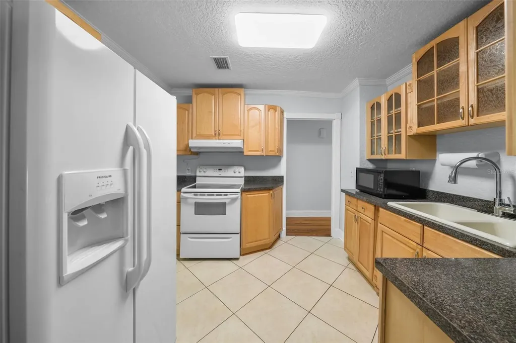 814 W Indiana Avenue Tampa FL 33603