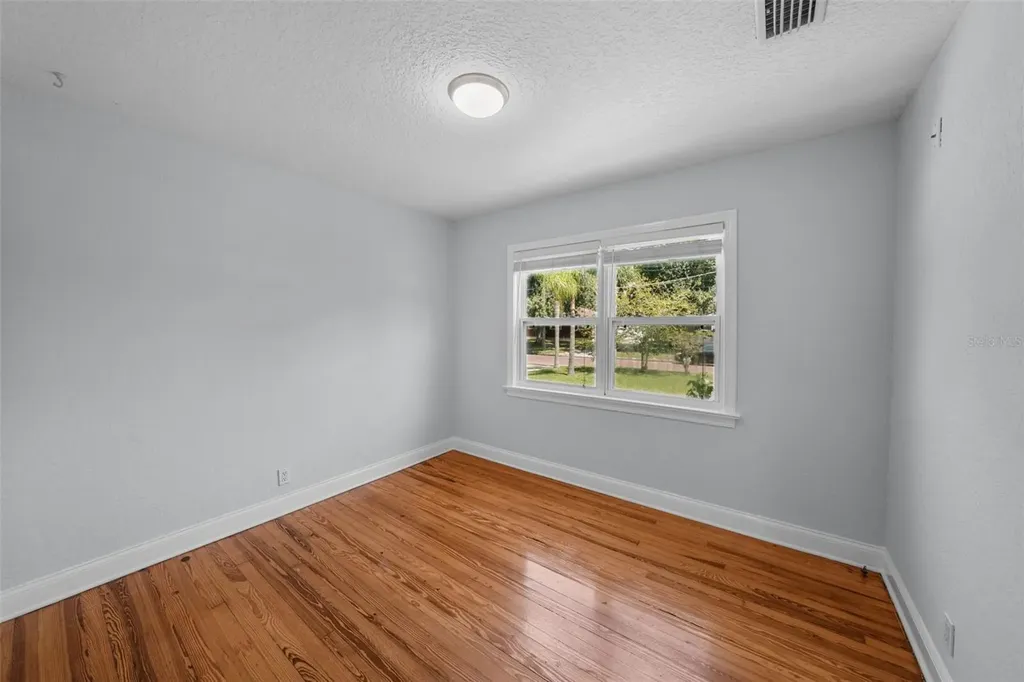 814 W Indiana Avenue Tampa FL 33603