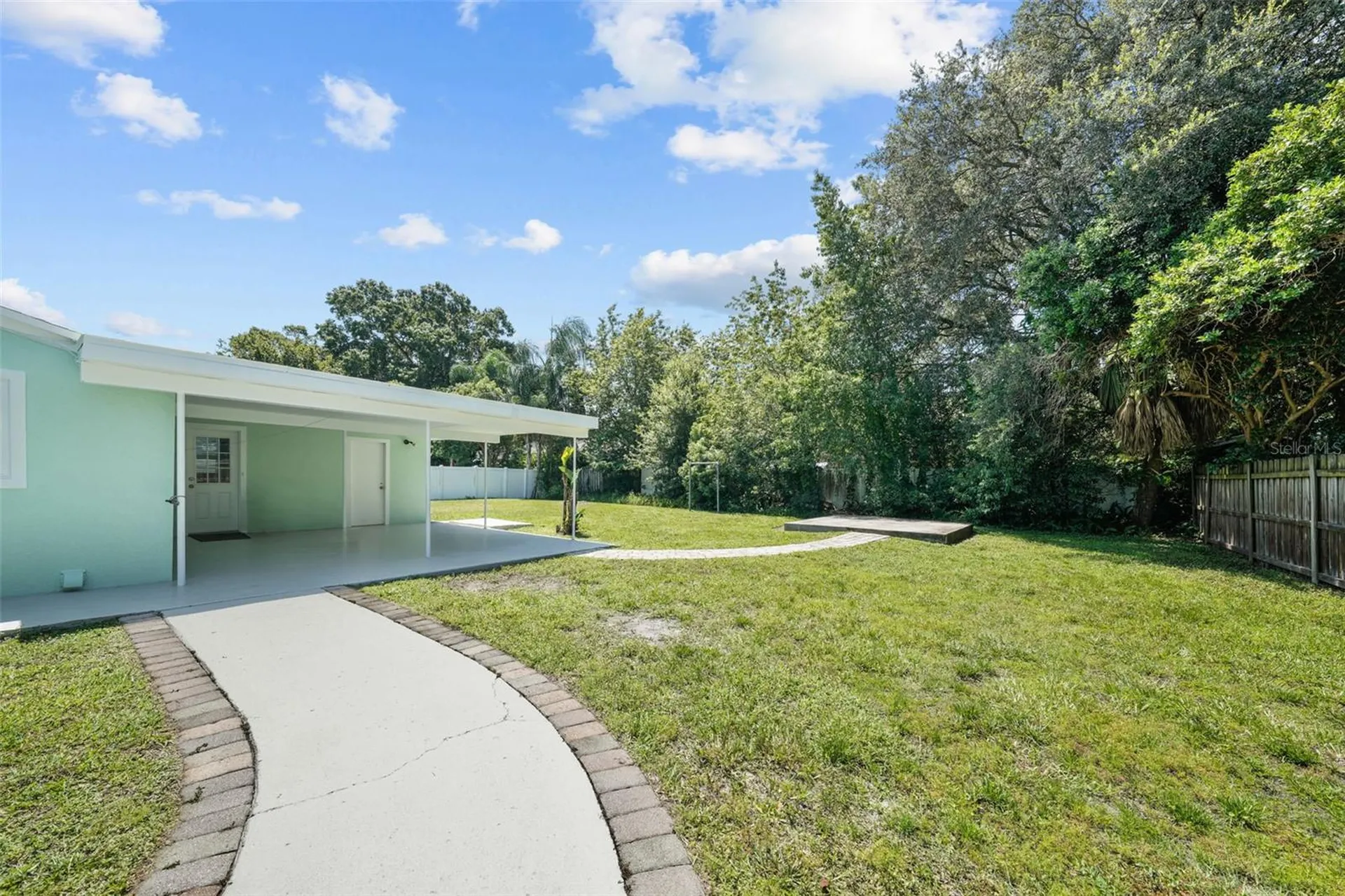814 W Indiana Avenue Tampa FL 33603