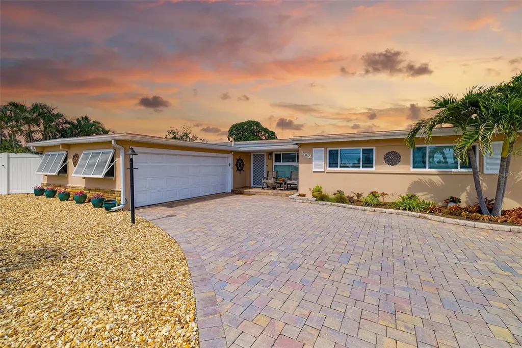302 Bryn Mawr Island Bradenton FL 34207