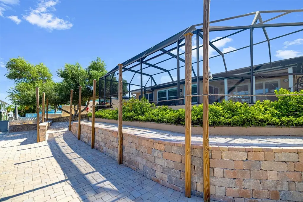 302 Bryn Mawr Island Bradenton FL 34207