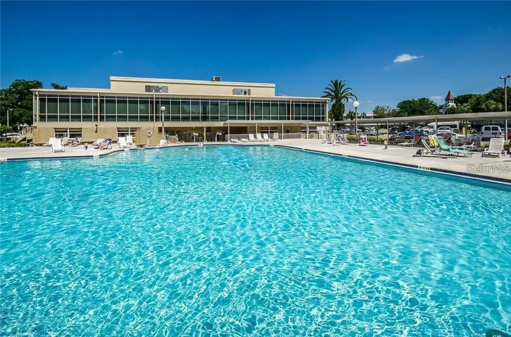 2359 Finlandia Lane Clearwater FL 33763